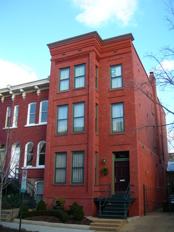 Mon-Ray Secondary Storm Window Project, designed and installed by The Window Man.  This Historic District project is energy-efficient and maintains the traditional wood window look.